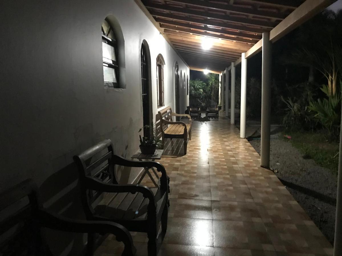 Suites Proximo Ao Rio Jaguareguava Em ברטיוגה מראה חיצוני תמונה