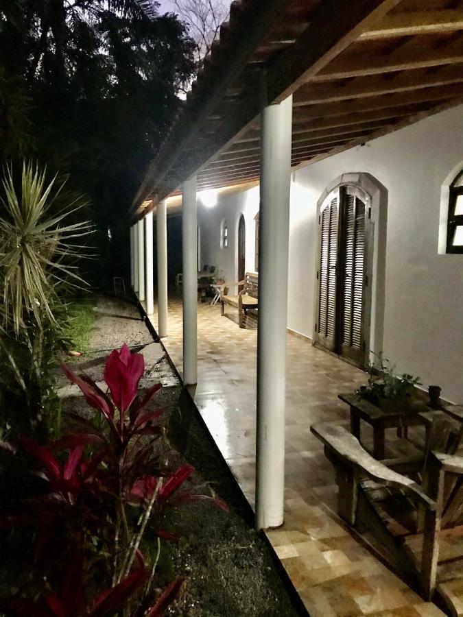Suites Proximo Ao Rio Jaguareguava Em ברטיוגה מראה חיצוני תמונה
