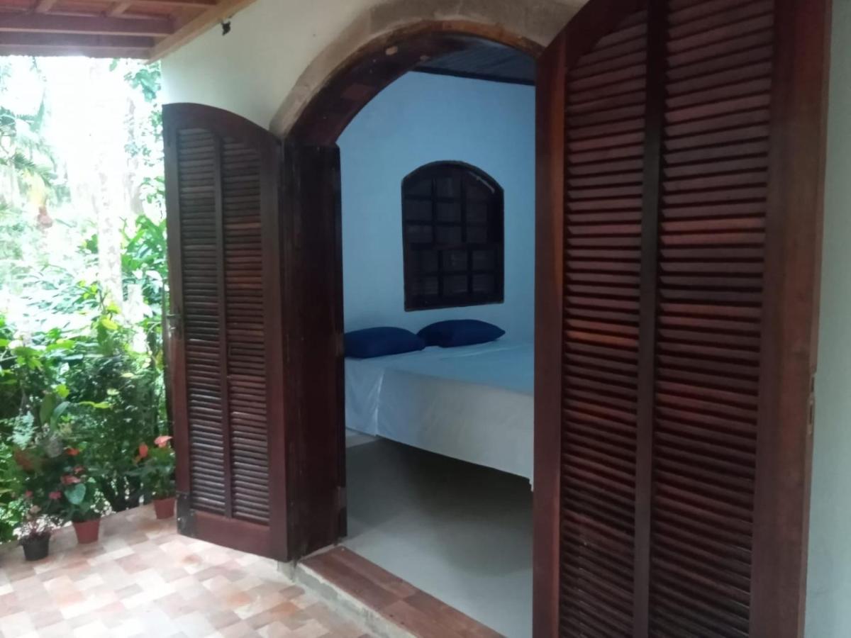 Suites Proximo Ao Rio Jaguareguava Em ברטיוגה מראה חיצוני תמונה