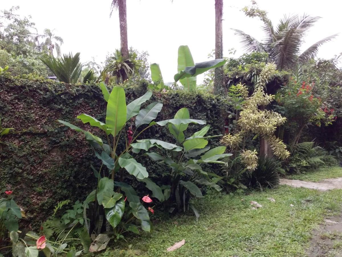 Suites Proximo Ao Rio Jaguareguava Em ברטיוגה מראה חיצוני תמונה